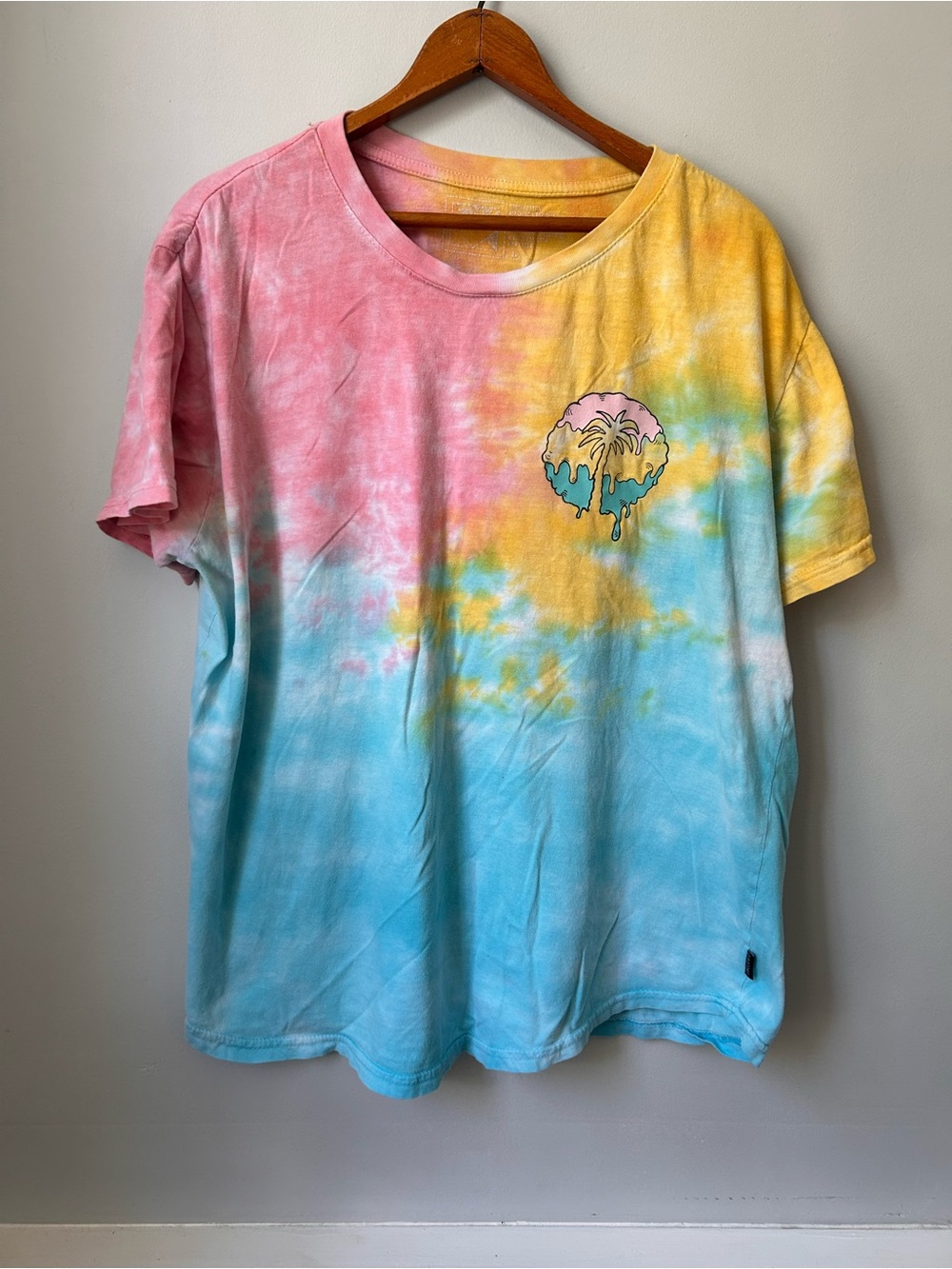 Dikotomy Tie Dye Men’s sz Large t shirt graphic Hippie Dripping Palm Tree